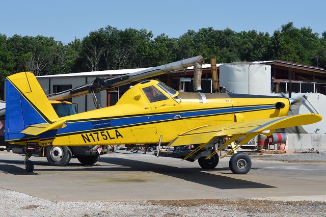 AIR TRACTOR Fire Boss (N175LA)