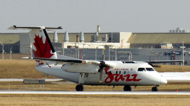 de Havilland Dash 8-100 (C-GOND)