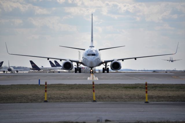 Boeing 737-700 (N668CP) - 03-17-22