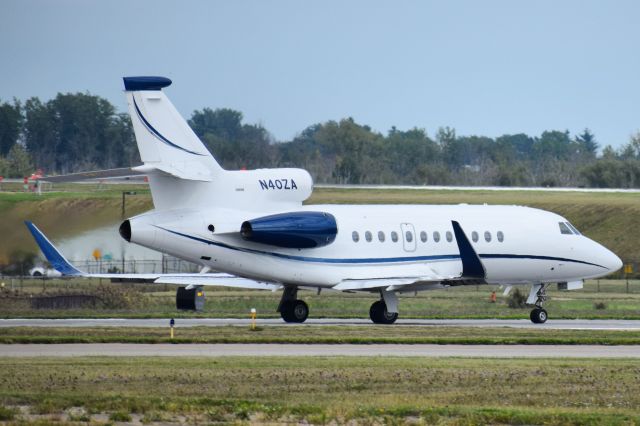Dassault Falcon 900 (N40ZA) - Privately Owned 1998 Dassault Falcon 900EX departing Runway 14 at the Buffalo Niagara International Airport