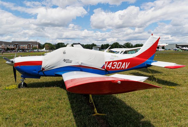 Piper Cherokee Arrow (N430AV)
