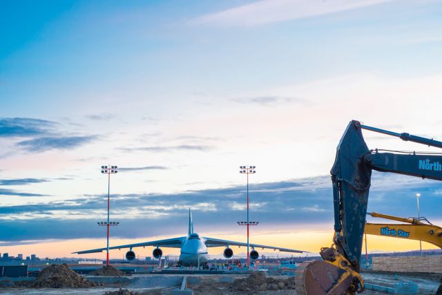Antonov An-12 (UR-82072)