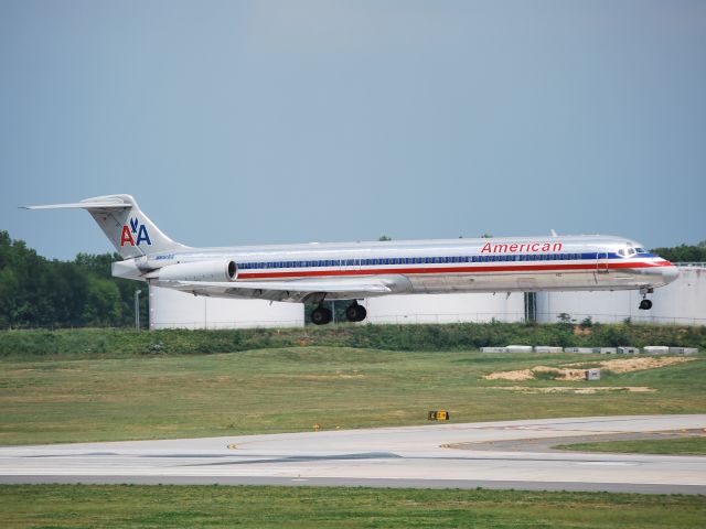 McDonnell Douglas MD-83 (N9616G) - Arriving 18C at KCLT - 5/21/13