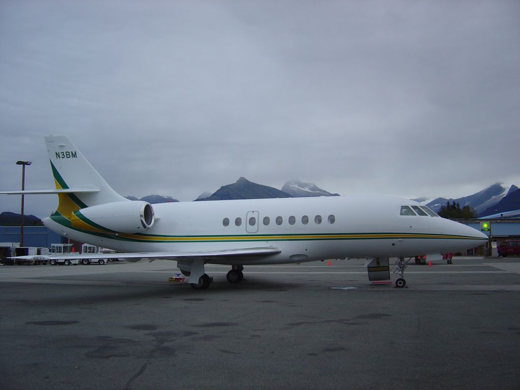 Dassault Falcon 2000 (N3BM)