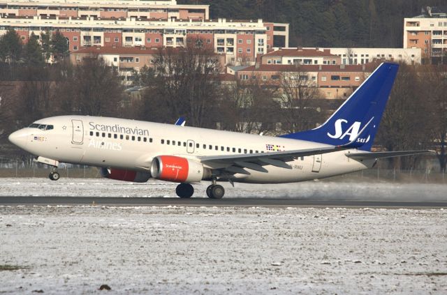 Boeing 737-700 (LN-RNU)