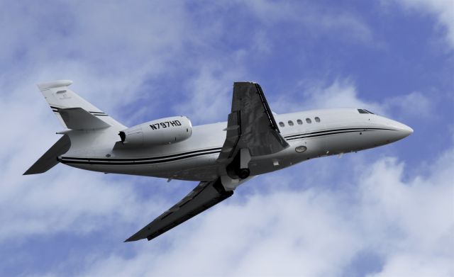 Dassault Falcon 2000 (N797HD)