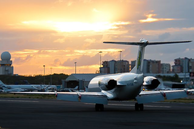 Fokker 100 (PJ-DAB)