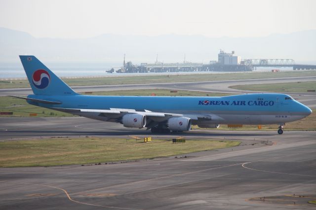 BOEING 747-8 (HL7624)