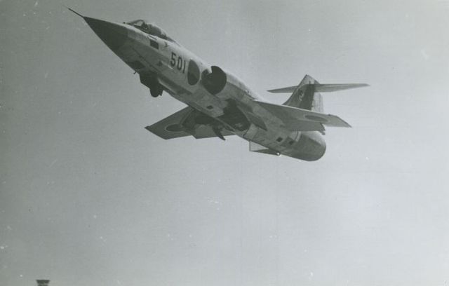 Canadair CL-201 Starfighter (0501) - SCANNED FROM PHOTOGRAPH