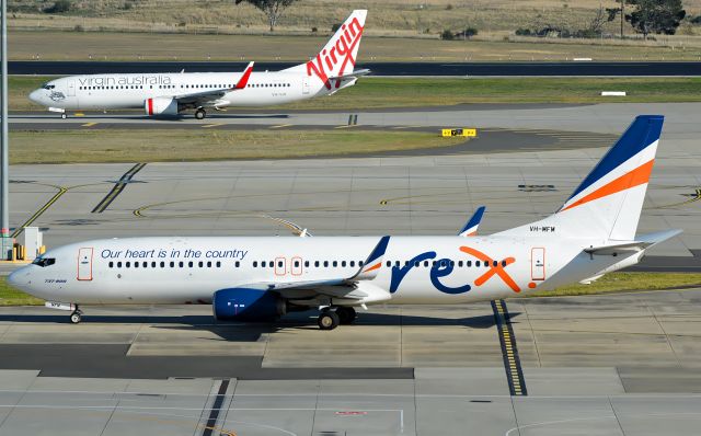Boeing 737-800 (VH-MFM)