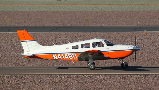 Piper Cherokee (N4148D)