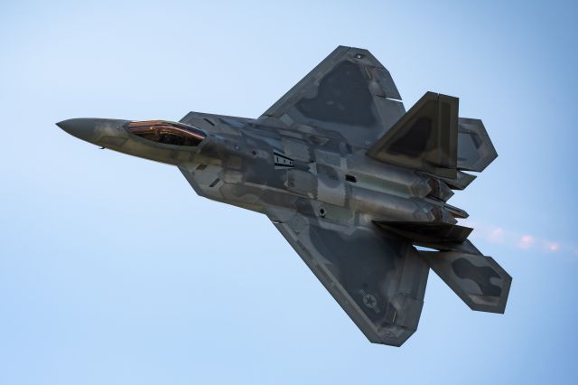 Lockheed F-22 Raptor (04-4076) - F22 Raptor 