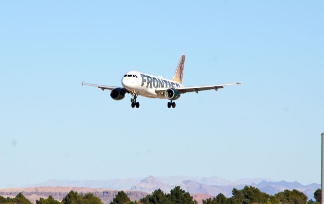 Airbus A319 (N906FR)