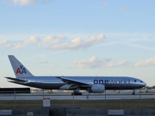 Boeing 777-200 (N796AN) - One World Livery