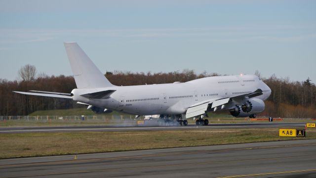 BOEING 747-8 (N894BA) - BOE76 landing on Rwy 34L to complete a ferry flight from KSKF on 12.14.16. (ln 1519 / cn 42416).