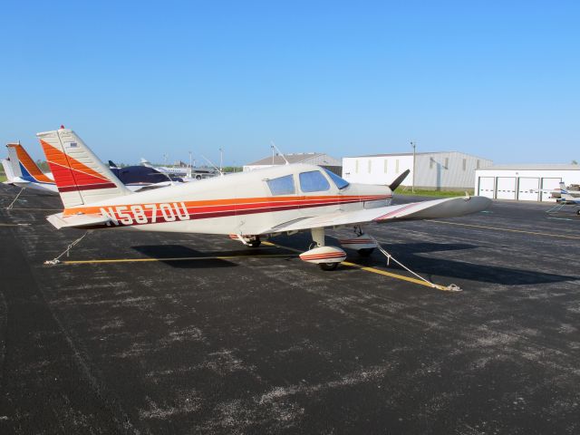 Piper Cherokee (N5870U)