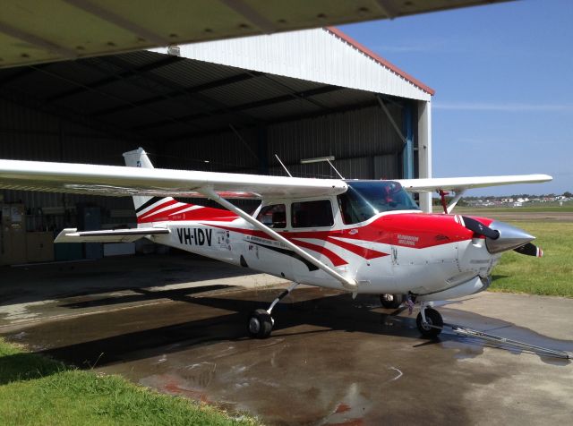 Cessna Skyhawk (VH-IDV)