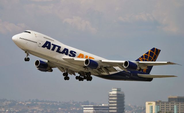 Boeing 747-200 — - Atlas Air 747 freighter taking off @ KLAX.