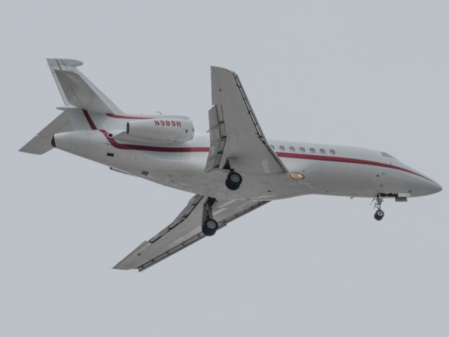 Dassault Falcon 900 (N989H)