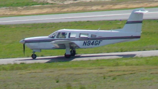 Piper Saratoga (N94GF) - Departing 33