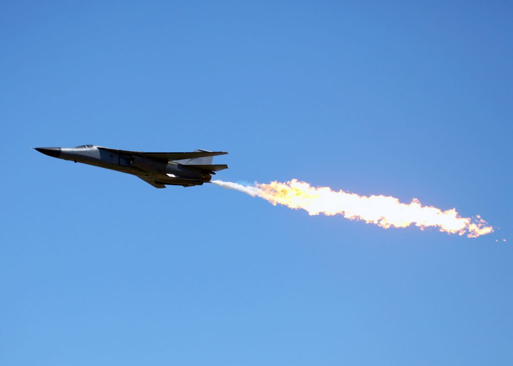 Grumman EF-111 Raven —