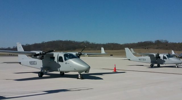 TECNAM P-2006T (N968GV) - two of a trio of P2006s at Butler County, OH airport (Cincinnati) recently