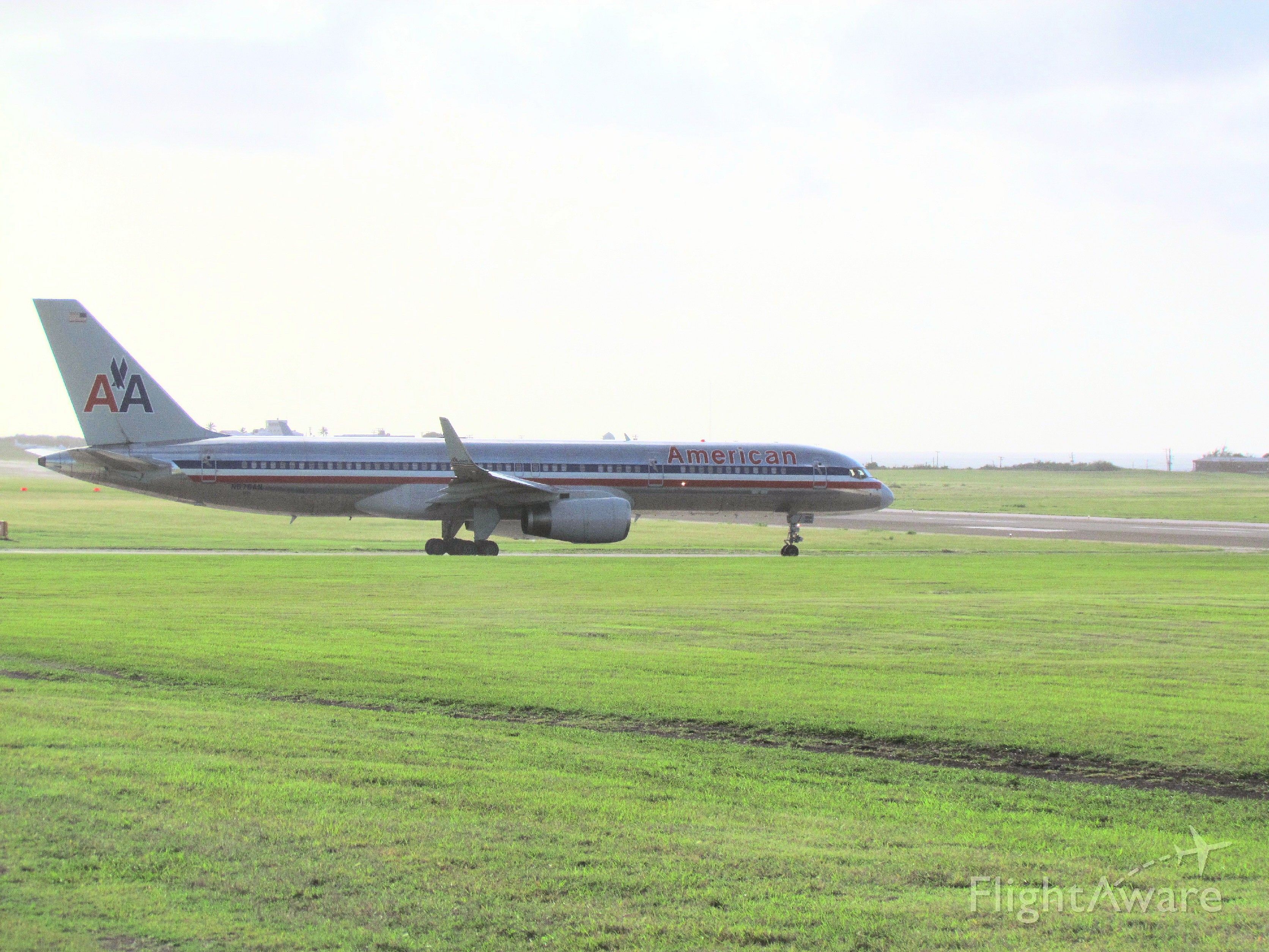 Boeing 757-200 (N676AN) - This is the same one I uploaded a few months ago, just enhanced to look better.