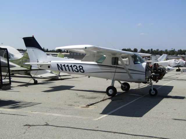 Cessna Commuter (N11138) - On the ramp