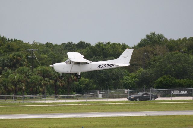 Cessna Skyhawk (N393SP)