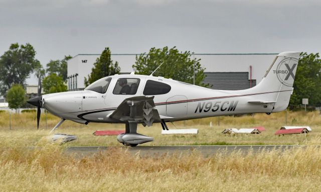 Cirrus SR-22 (N95CM)