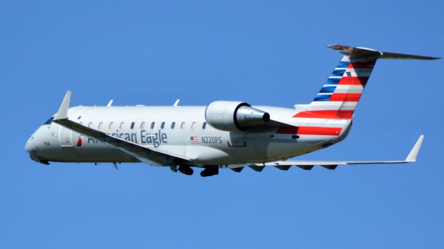 Canadair Regional Jet CRJ-200 (N220PS) - 6/21/19