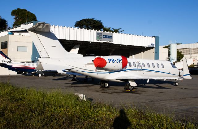 Learjet 45 (PS-JFV)