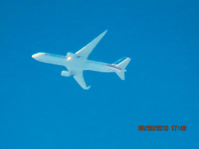 BOEING 767-300 (N346AN)