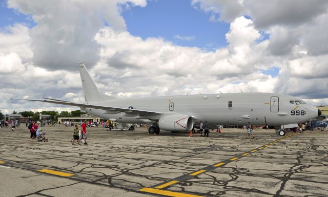 Boeing 737-800 (16-8998) - USA Navy Boeing P-8A Poseidon (737-800ERX) in Willow Run Airport