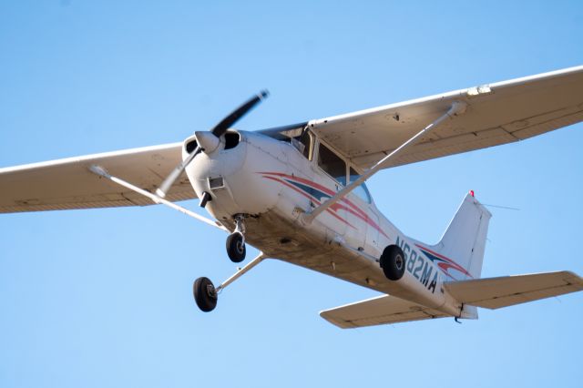 Cessna Skyhawk (N682MA)