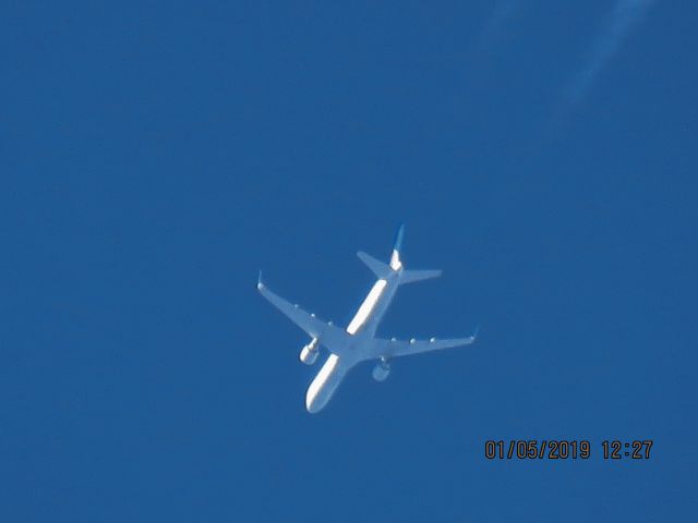 Boeing 757-200 (N502UA)