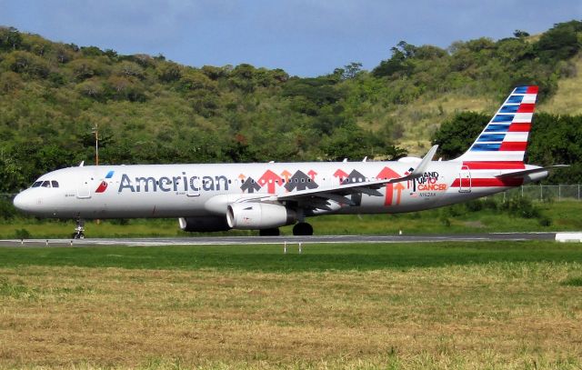 Airbus A321 (N162AA)