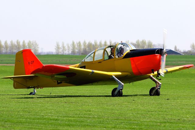 Fokker S-11 Instructor (PH-HOL)