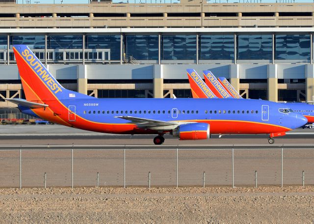 BOEING 737-300 (N659SW)