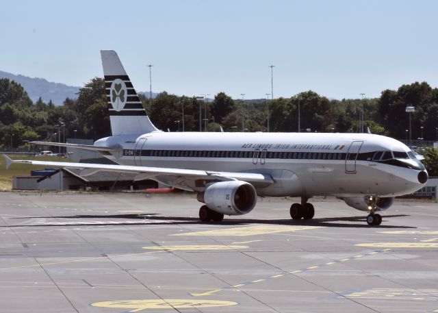 EI-DVM — - Taxiing on a hot summer day