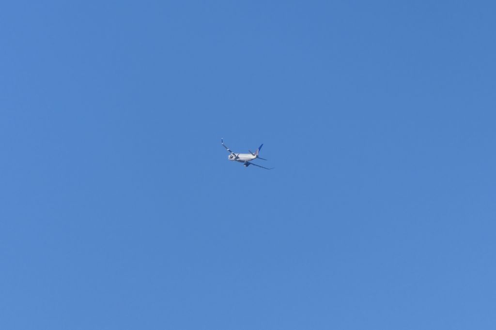 EMBRAER 175 (long wing) (N724YX)