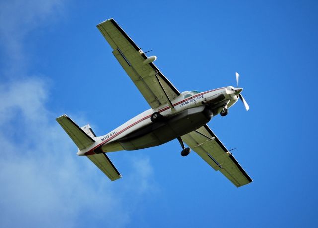 Cessna Caravan (N1041L) - Cessna 208B arriving at Portland International Airport from KEUG