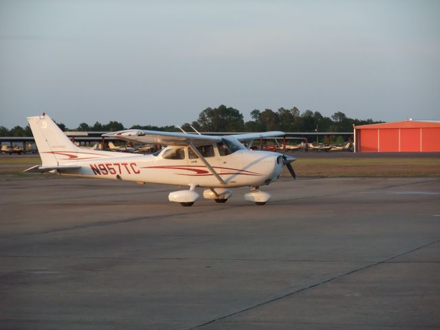 Cessna Skyhawk (N957TC)