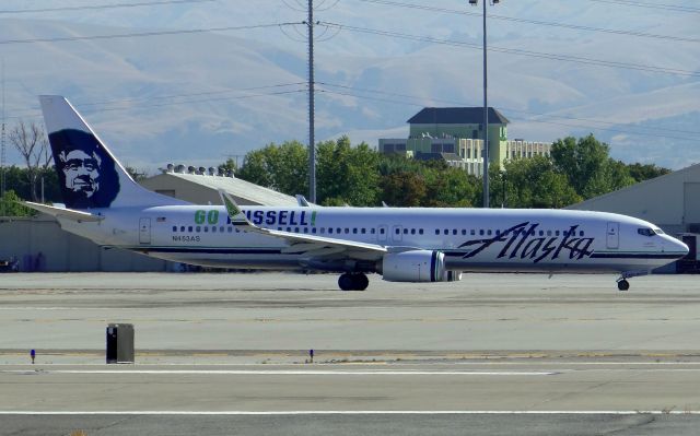 Boeing 737-900 (N453AS)