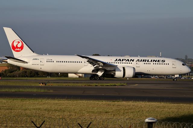 Boeing 787-9 Dreamliner (JA861J) - on 2 December 2017