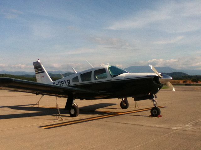 Piper Cherokee (C-GPYR) - On the ramp at Pigeon Forge, Tennessee. 