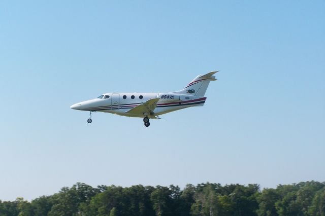 Beechcraft Premier 1 (N84VA) - ARRIVING OSHKOSH 08