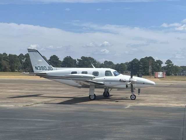 Piper Cheyenne 2 (N390JD)