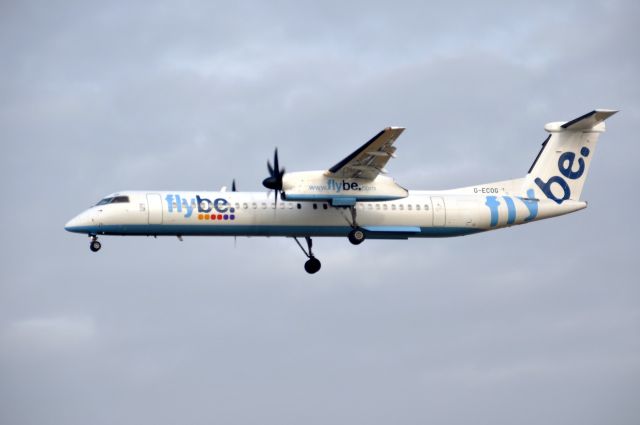 de Havilland Dash 8-400 (G-ECOG)