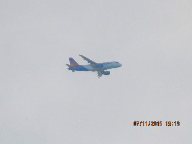 Airbus A319 (N301NV)